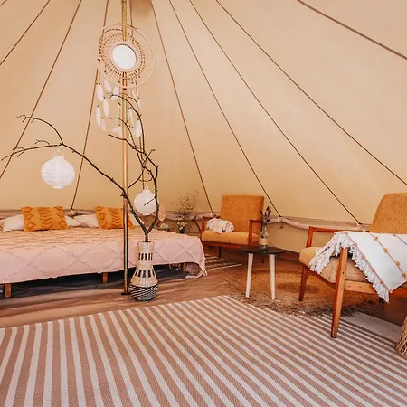 Luxury tent Glamping Cernicka Obora *