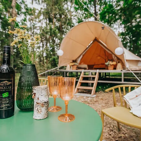 Luxury tent Glamping Cernicka Obora Sudomerice u Bechyne