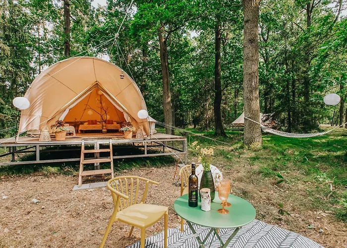 Glamping Cernicka Obora Sudomerice u Bechyne