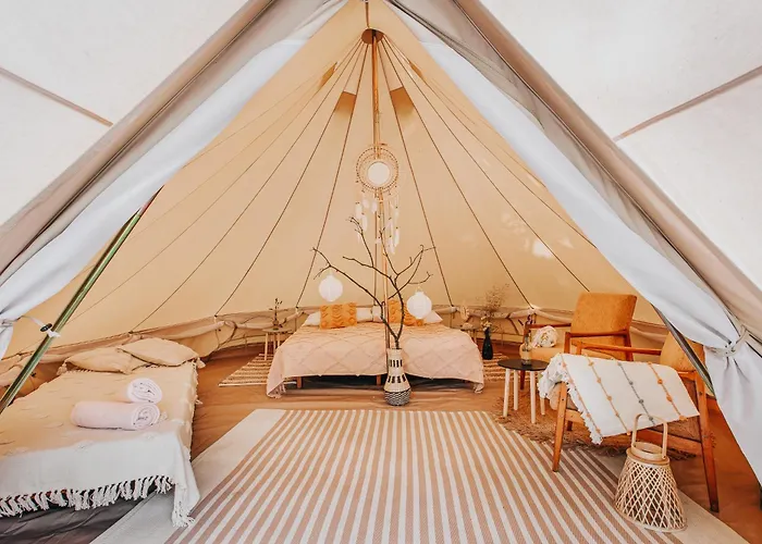 Glamping Cernicka Obora * Sudomerice u Bechyne